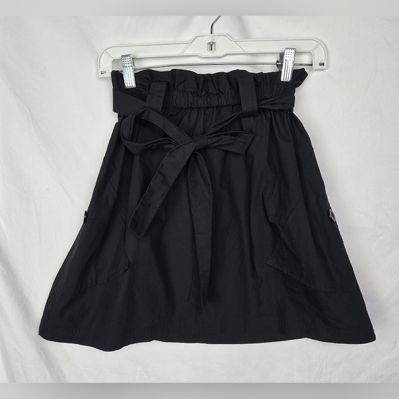 Urban Outfitters Dresses & Skirts - Urban Outfitters Skirt Women's Small Black Tie Waist Belt A-Line Paperbag